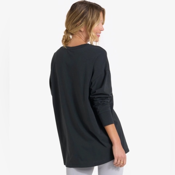 NWT VUORI Long-Sleeve Feather Tee Women's size SMALL Washed Black - Picture 2 of 8